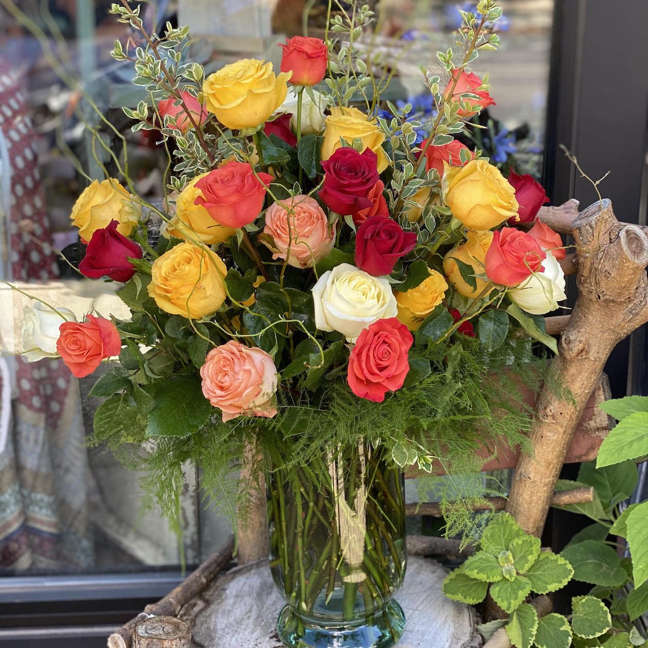 Home In Bloom Flowers & Gifts