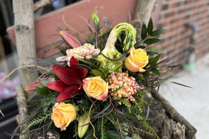 Round Thanksgiving Centerpiece